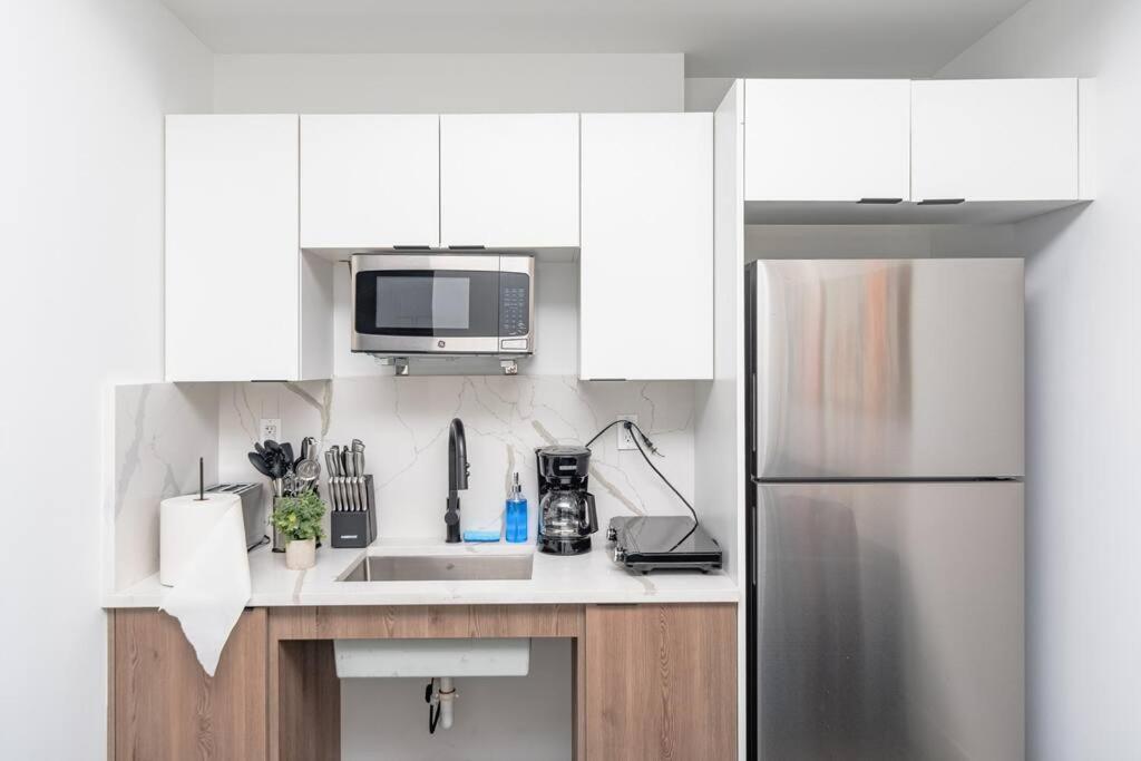 King Bed Brand New Oasis Minutes To Brickell *